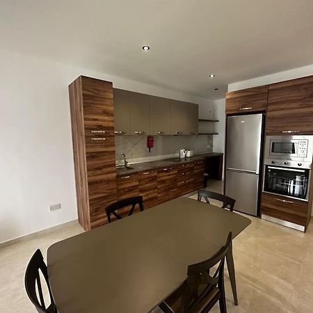 Bright 1 Bedroom Apartment In Noah Apartments, Gzira Exterior photo