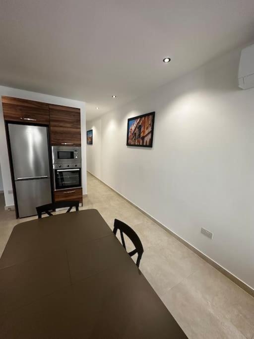Bright 1 Bedroom Apartment In Noah Apartments, Gzira Exterior photo